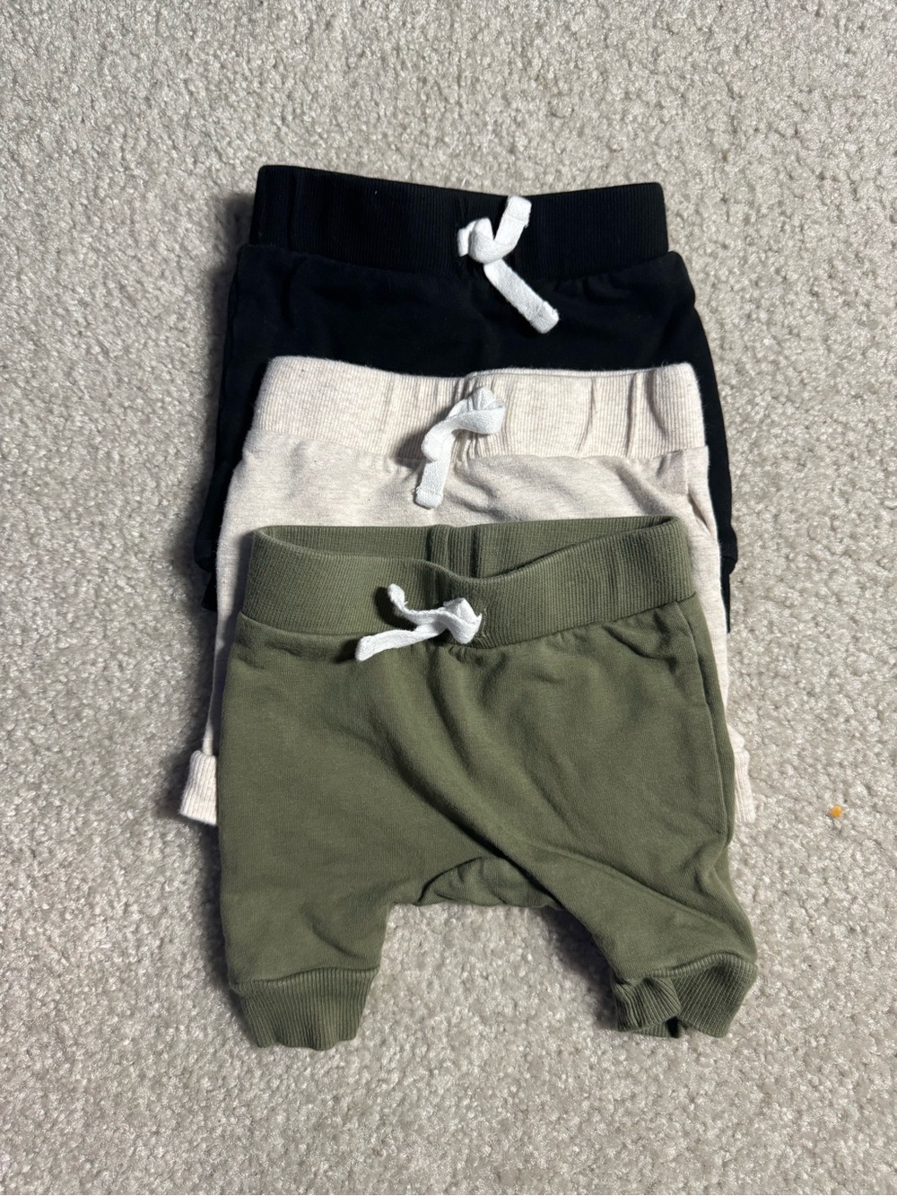 Gerber Baby Boys Newborn Jogger Pants 3 Pack Black Olive Beige